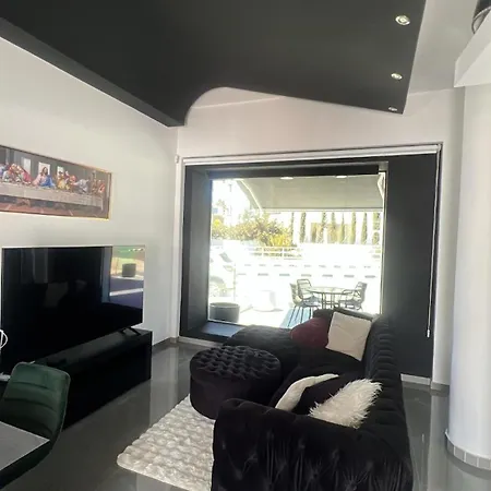 Modern Chic In Prime Location * Paphos
